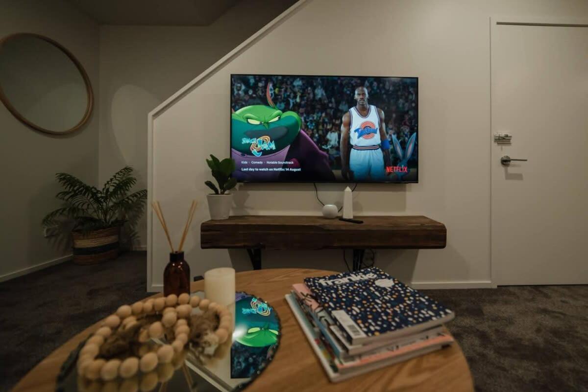 Stones Throw From The Stadium & Hot Tub Κράισττσερτς Εξωτερικό φωτογραφία